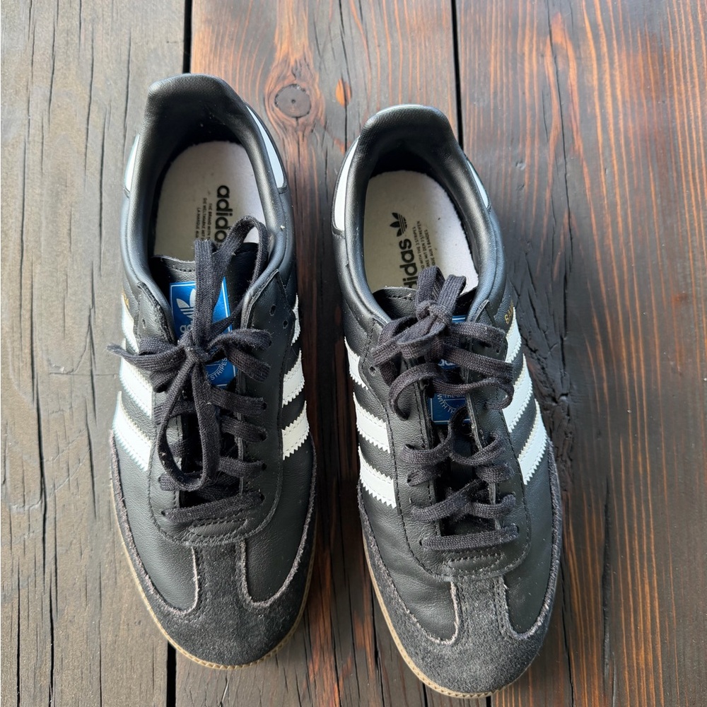 Adidas women’s samba Black Sneakers